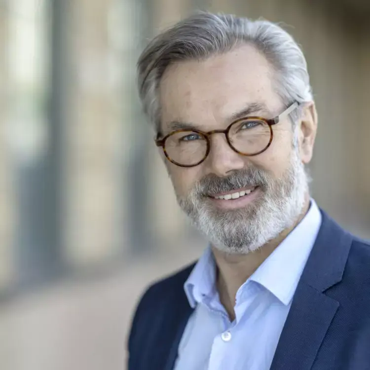 2a296921f283fef9065bd955be9e44c8